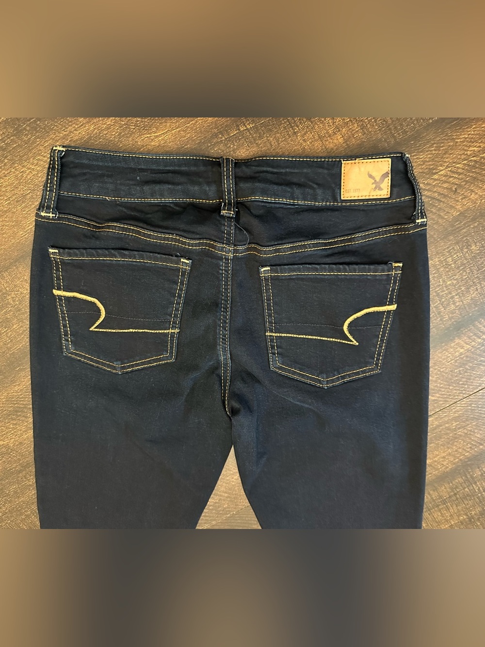 American Eagle Outfitters Size 4 Short-Super Stretch Jegging Blue Denim Jeans